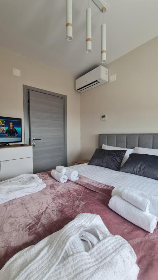 Mias Luxury Apartment Рийека Екстериор снимка