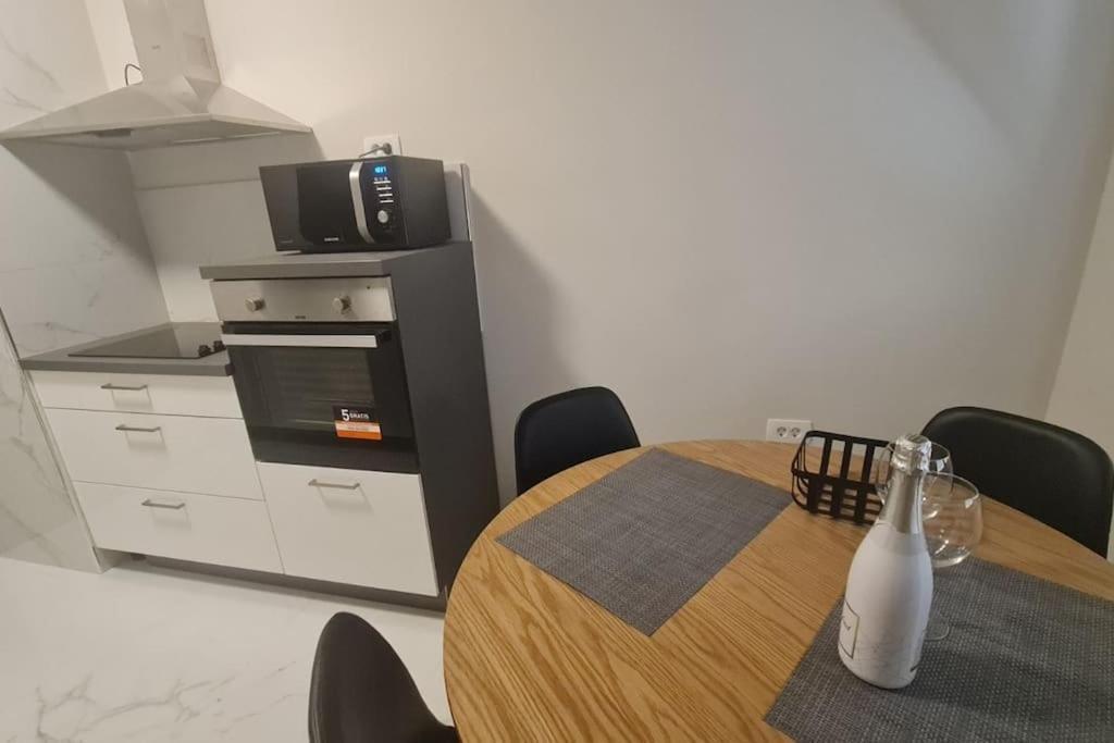 Mias Luxury Apartment Рийека Екстериор снимка