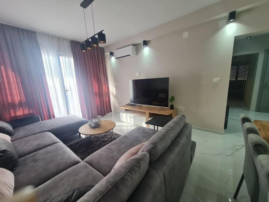 Mias Luxury Apartment Рийека Екстериор снимка