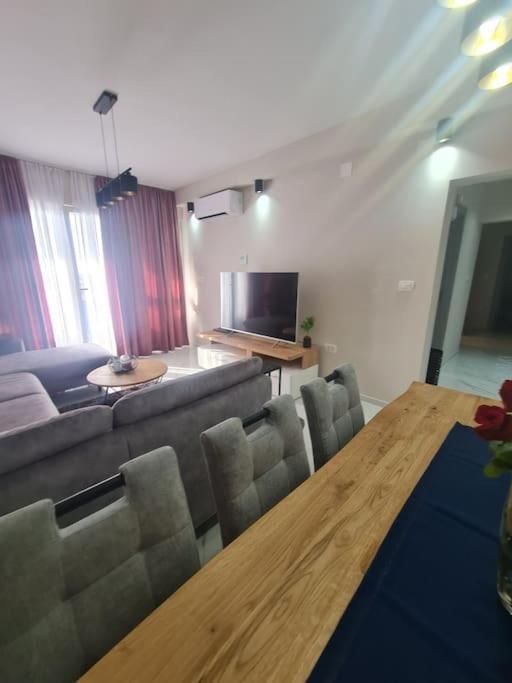 Mias Luxury Apartment Рийека Екстериор снимка