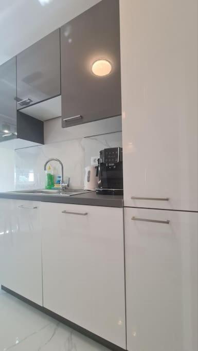 Mias Luxury Apartment Рийека Екстериор снимка