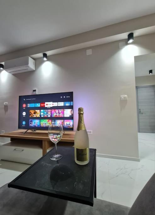 Mias Luxury Apartment Рийека Екстериор снимка