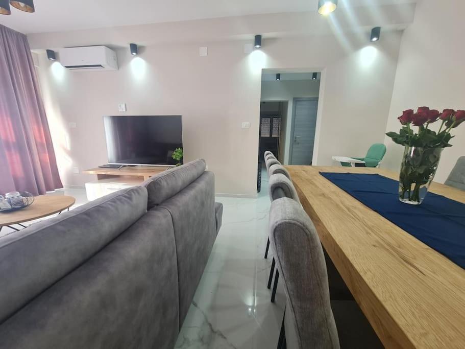 Mias Luxury Apartment Рийека Екстериор снимка